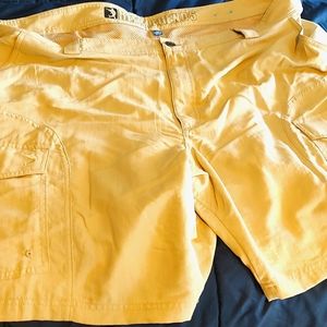 Reel Legends Shorts Size 44 Tan color